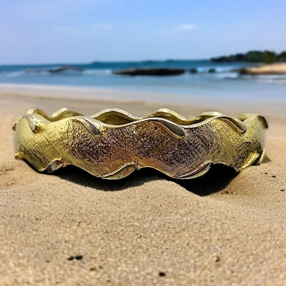 Vintage Clamper Bracelet Bangle Cuff Wave Crown Design Gold Tone Baroque Regency